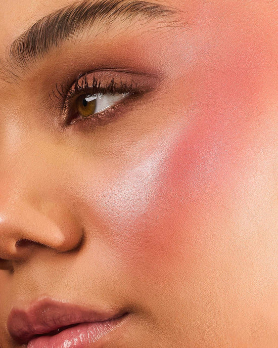 “Toasty makeup” 🍁 even in the Winter ❄️ - A STAR COSMETICS