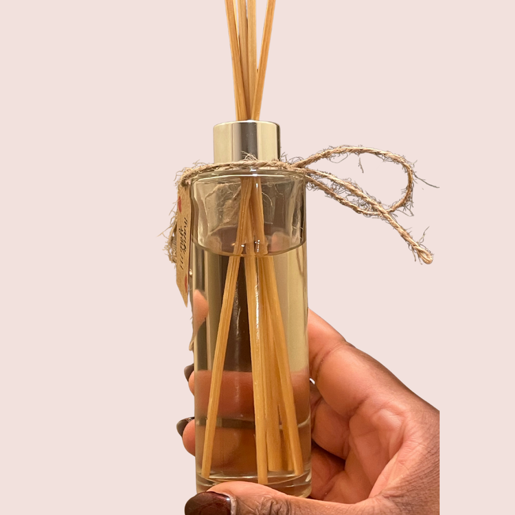 Vanilla STAR Diffuser - A STAR COSMETICS